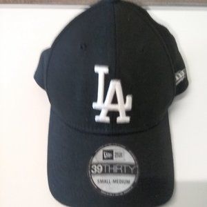 NWT LA Dodgers New Era Genuine Merchandise Small/Medium Black Baseball Cap